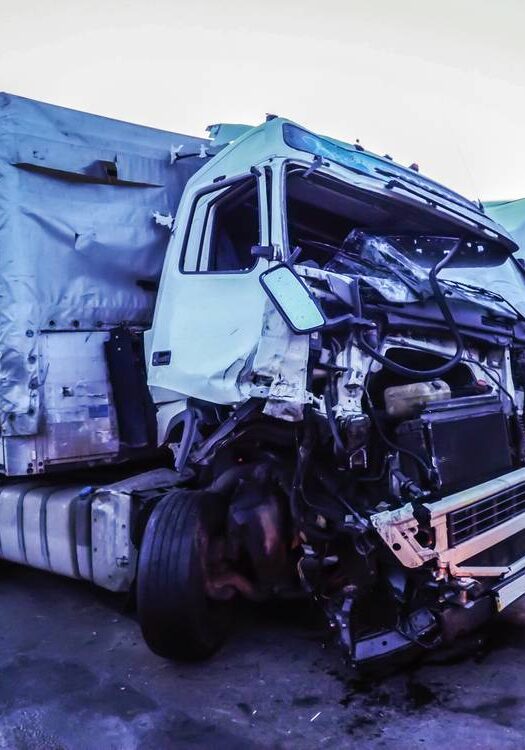 truck-damaged-in-an-accident